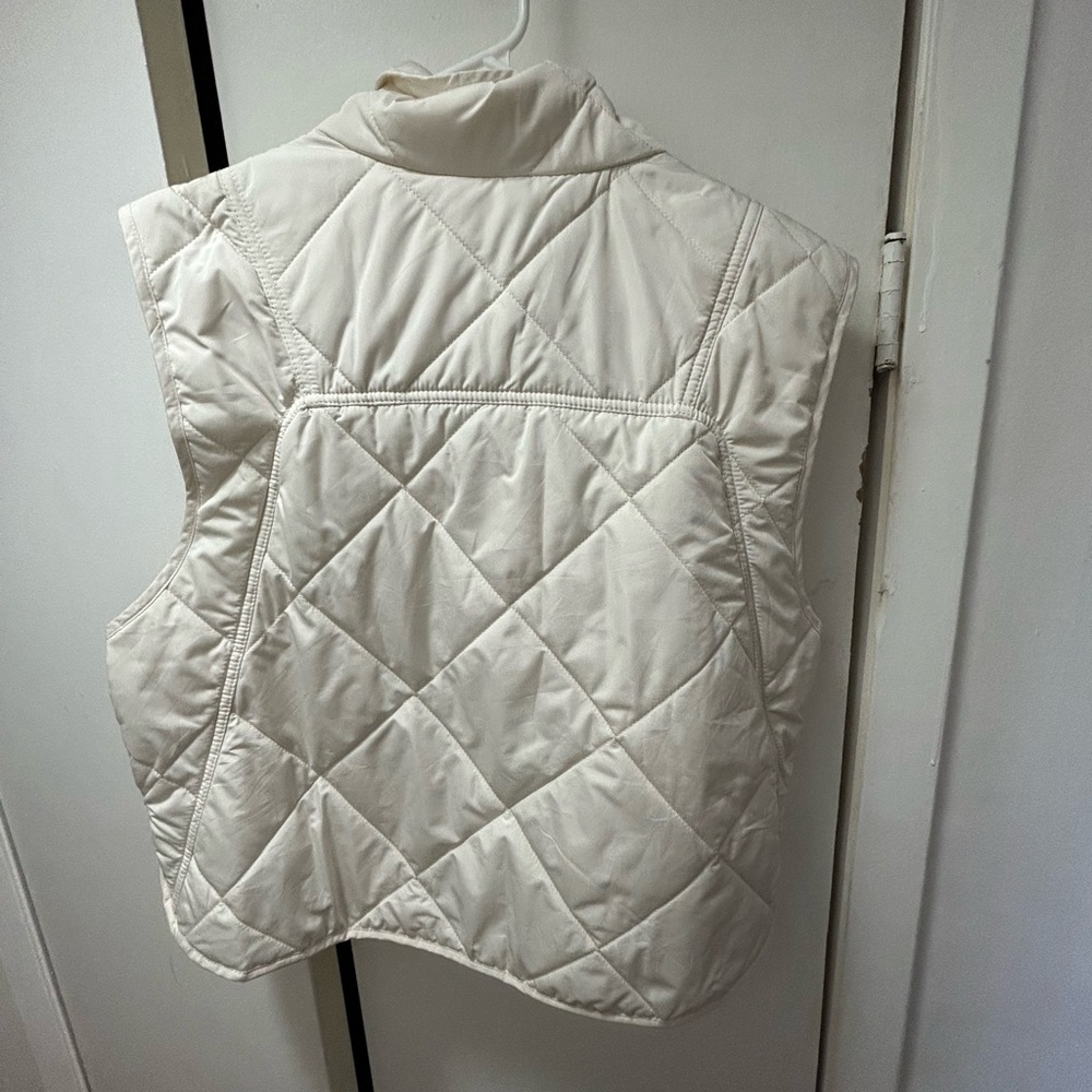 Amazon vest - Picture 2 of 2